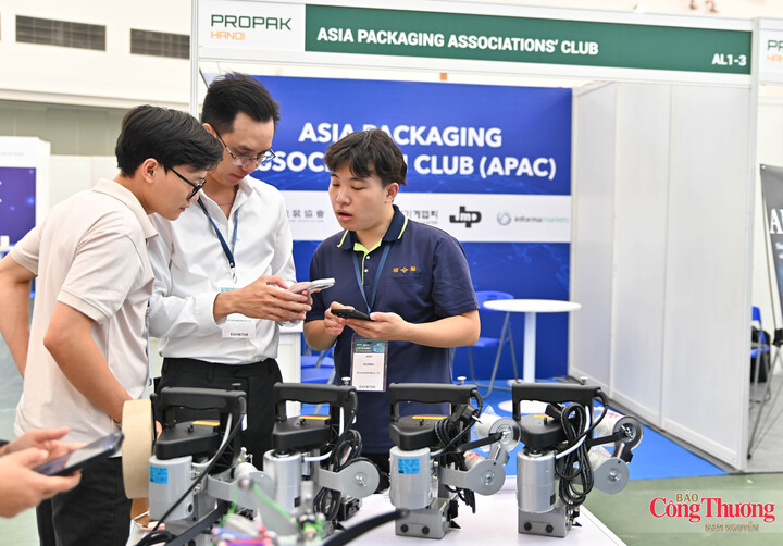 Hơn 300 đơn vị đến từ 20 quốc gia và vùng lãnh thổ hội tụ tại chuỗi triển lãm công nghiệp quốc tế tại Hà Nội.